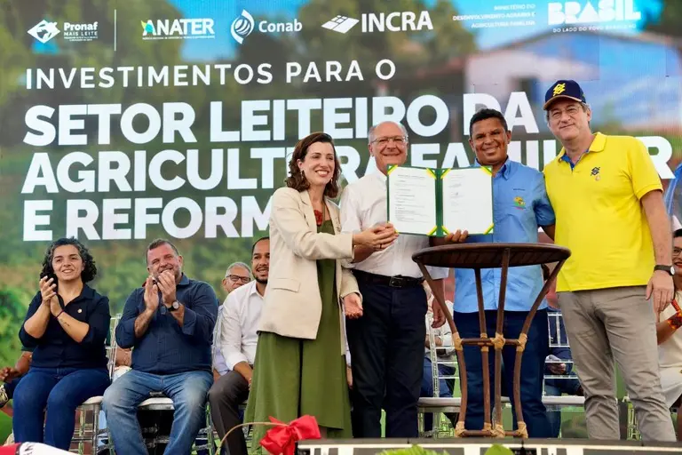 Governo Federal investe R$ 909 mi e aposta em embriões para elevar produção de leite