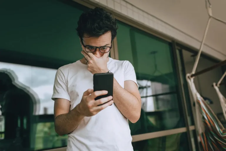Como recuperar mensagens apagadas no WhatsApp: Guia definitivo para Android e iPhone