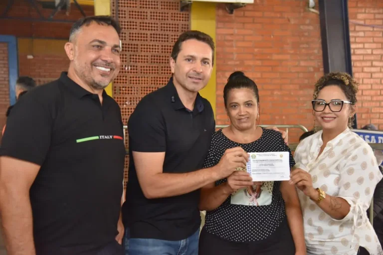 Mutirão de Aparecida reúne 100 serviços gratuitos e atende 4 mil moradores