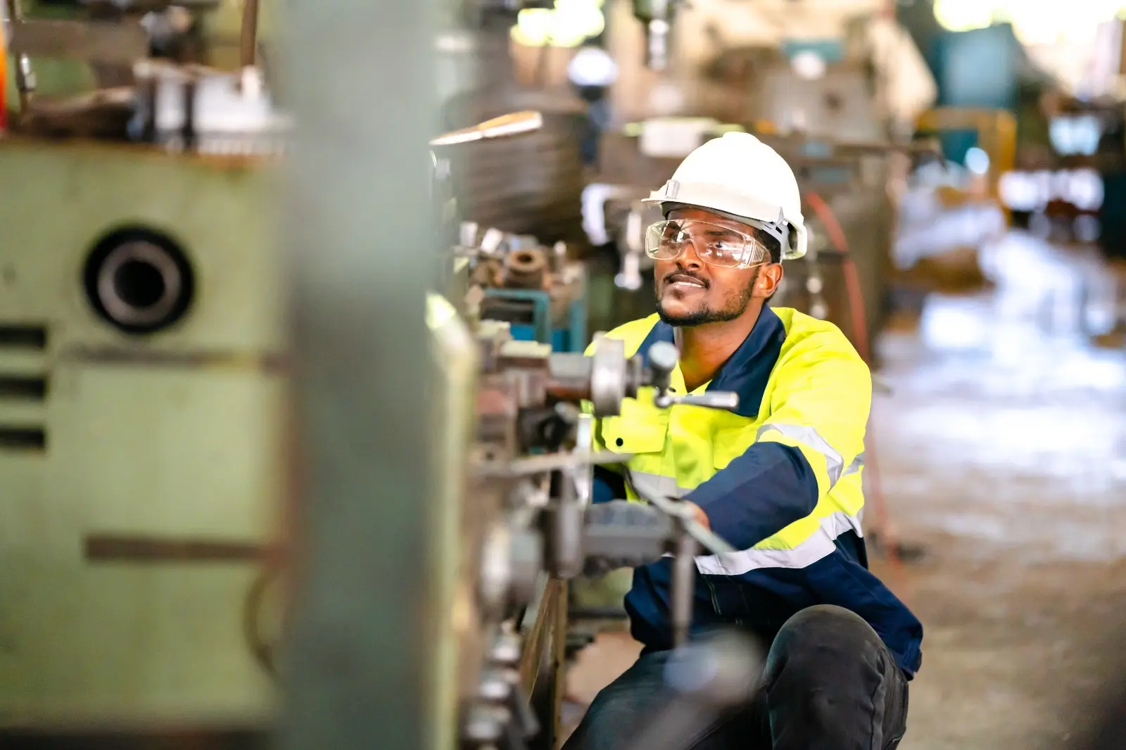 Indústria abre 20 mil vagas em seis meses e lidera geração de empregos em Goiás no primeiro semestre