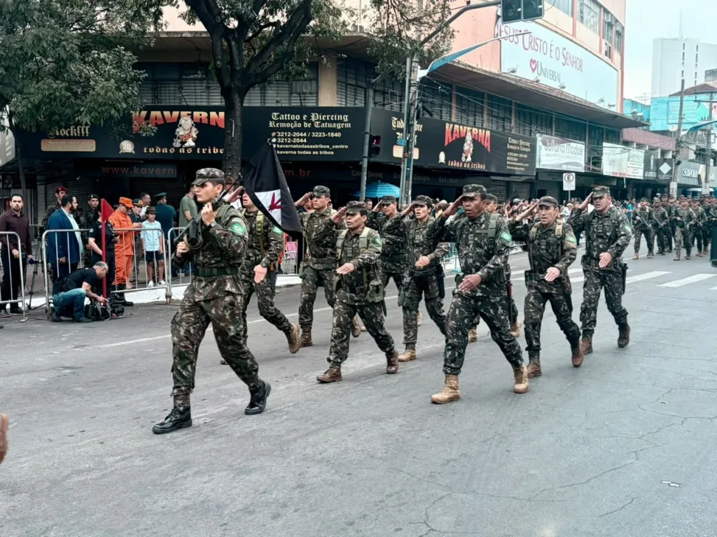 Independência do Brasil é celebrada com tradicional desfile cívico-militar em Goiânia