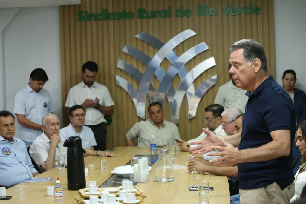 Em Rio Verde, Marconi firma compromissos com o agronegócio e prevê R$ 1 bi para infraestrutura energética