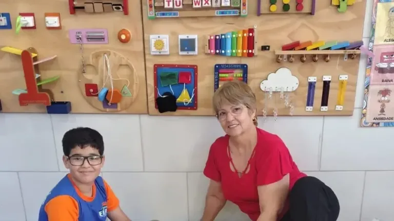 Uso de salas sensoriais na educação cresce em Goiás, e Edéia passa a utilizar estrutura