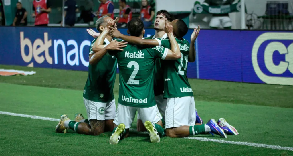 Goiás ainda pode subir? Veja o que o time precisa nas sete rodadas finais da Série B