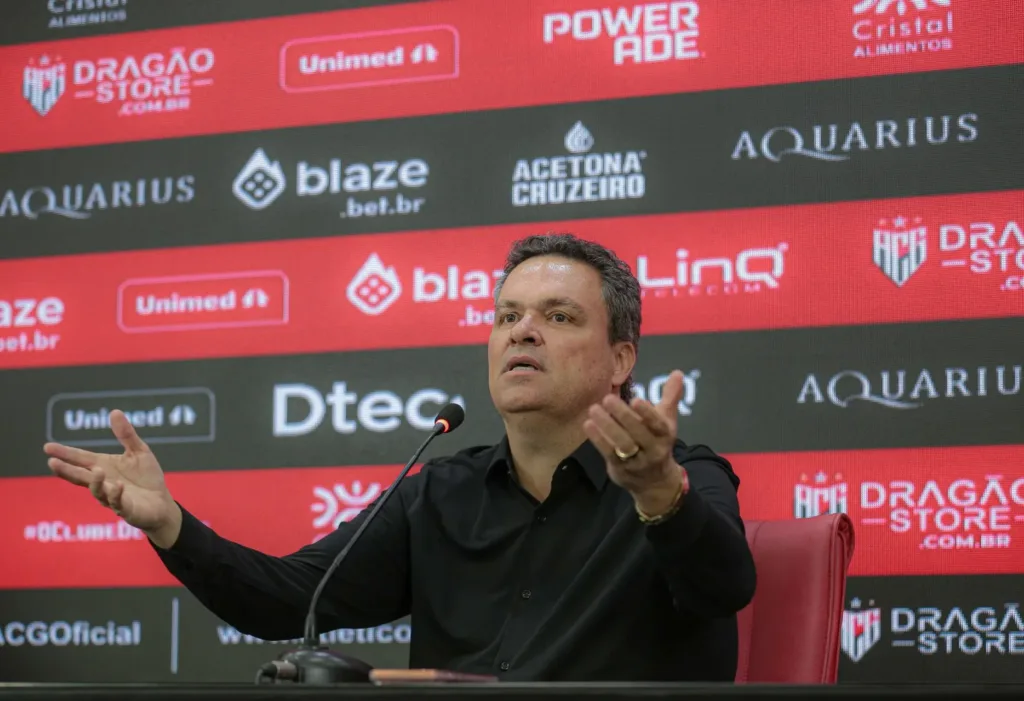 STJD pune Adson Batista após Wilton Pereira Sampaio relatar abordagem “intimidadora”