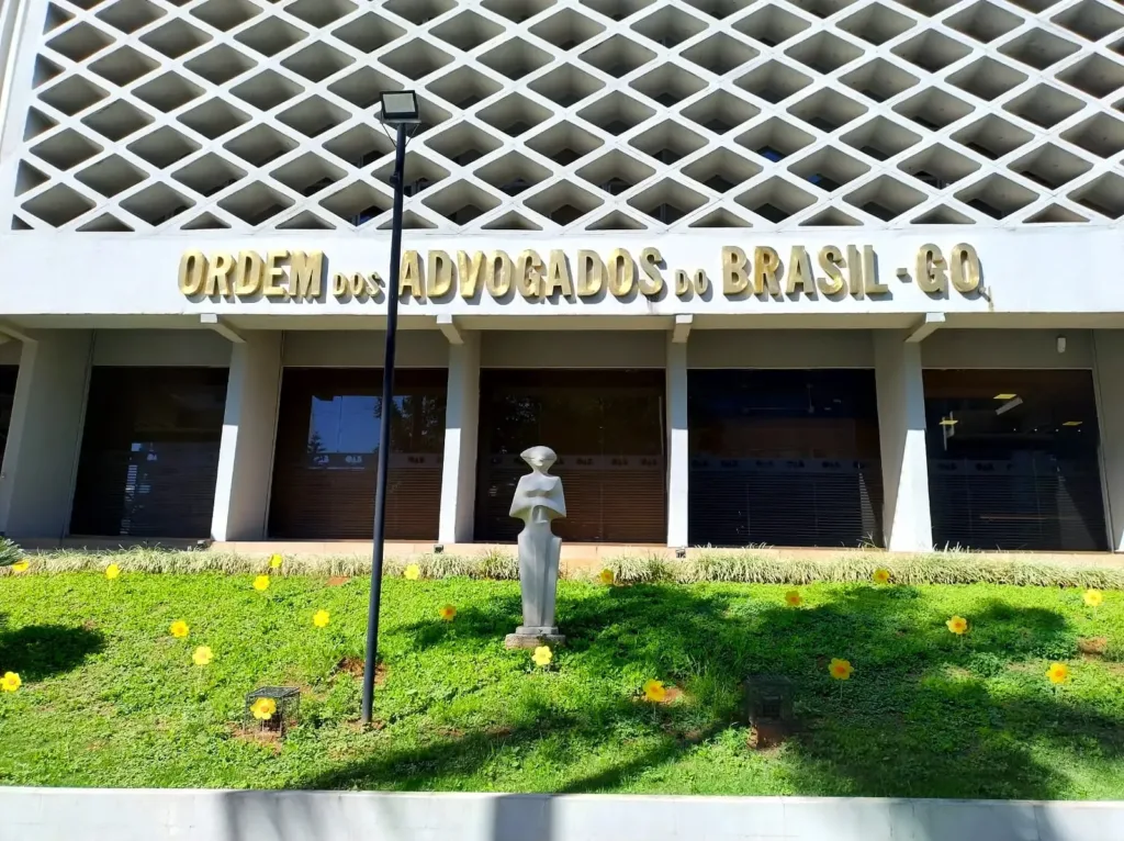 Taxa judiciária pode subir até 40% em Goiás: OAB-GO repudia projeto do TJGO e aciona o CNJ